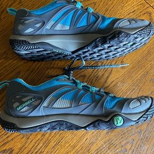 Merrell women’s sport shoes size 9.5